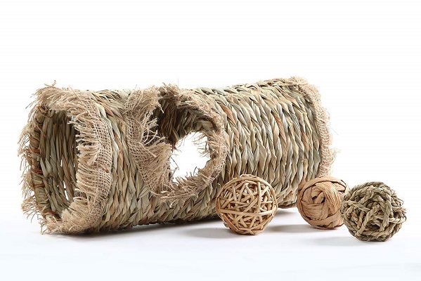 Niteangel Natural Hideaway Grass Tunnel and Ball Toys